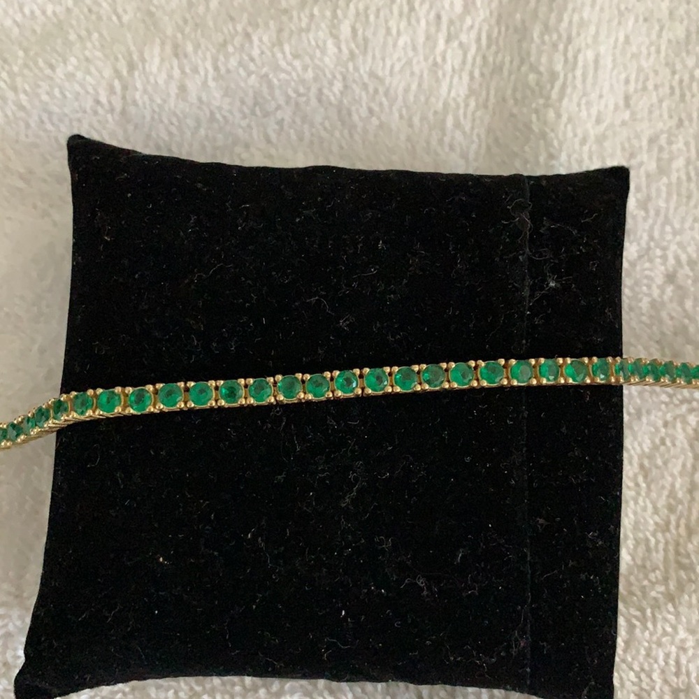 Sterling silver bracelet with green stone